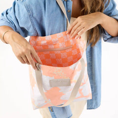 Taha'a Reversible Tote in Peachy